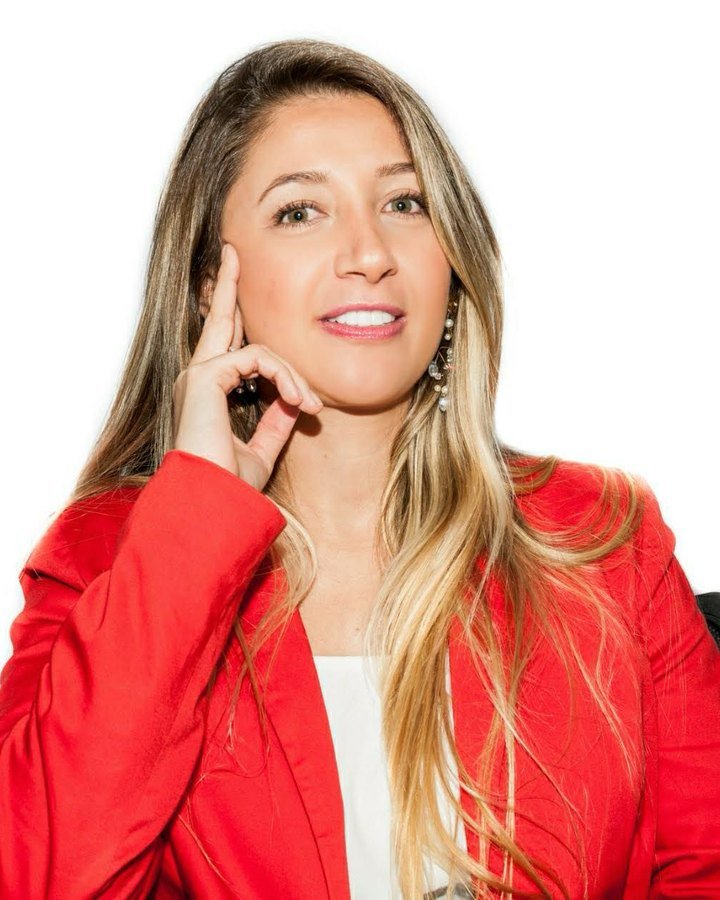 Marcela Hoyos, Gerente de cuentas clave en CARVA